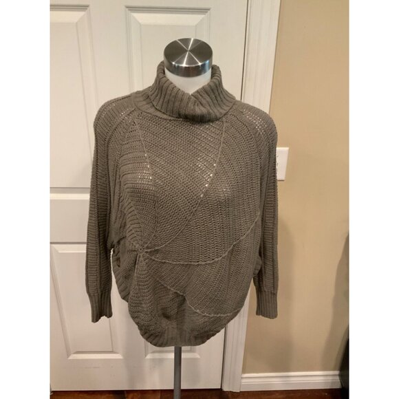 Angel of the North Green Loose Spiral Knit Turtleneck Sweater, Size XS - Picture 1 of 7